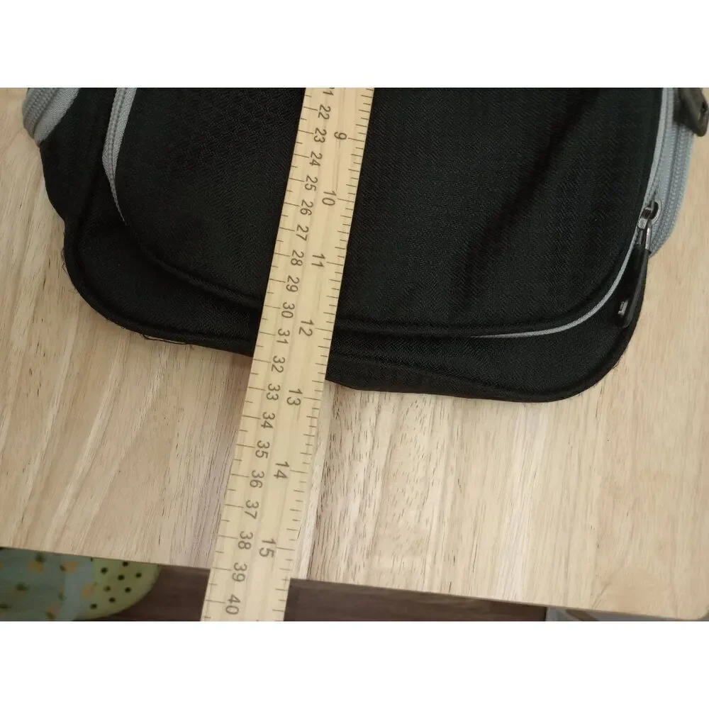 Kenneth Cole Reaction pre owned